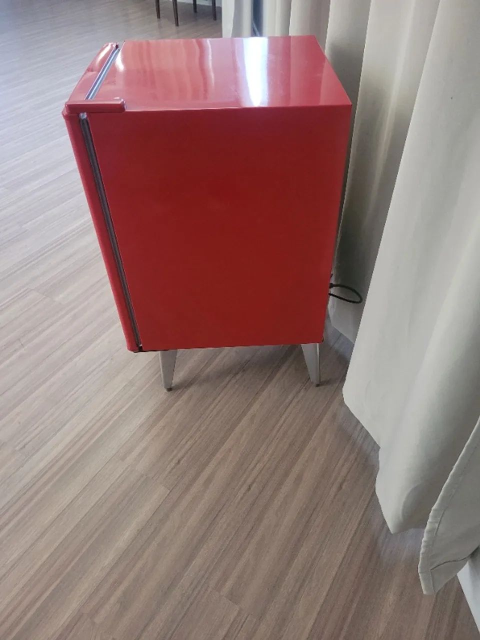 Frigobar Brastemp Retrô Vermelho - Foto 3