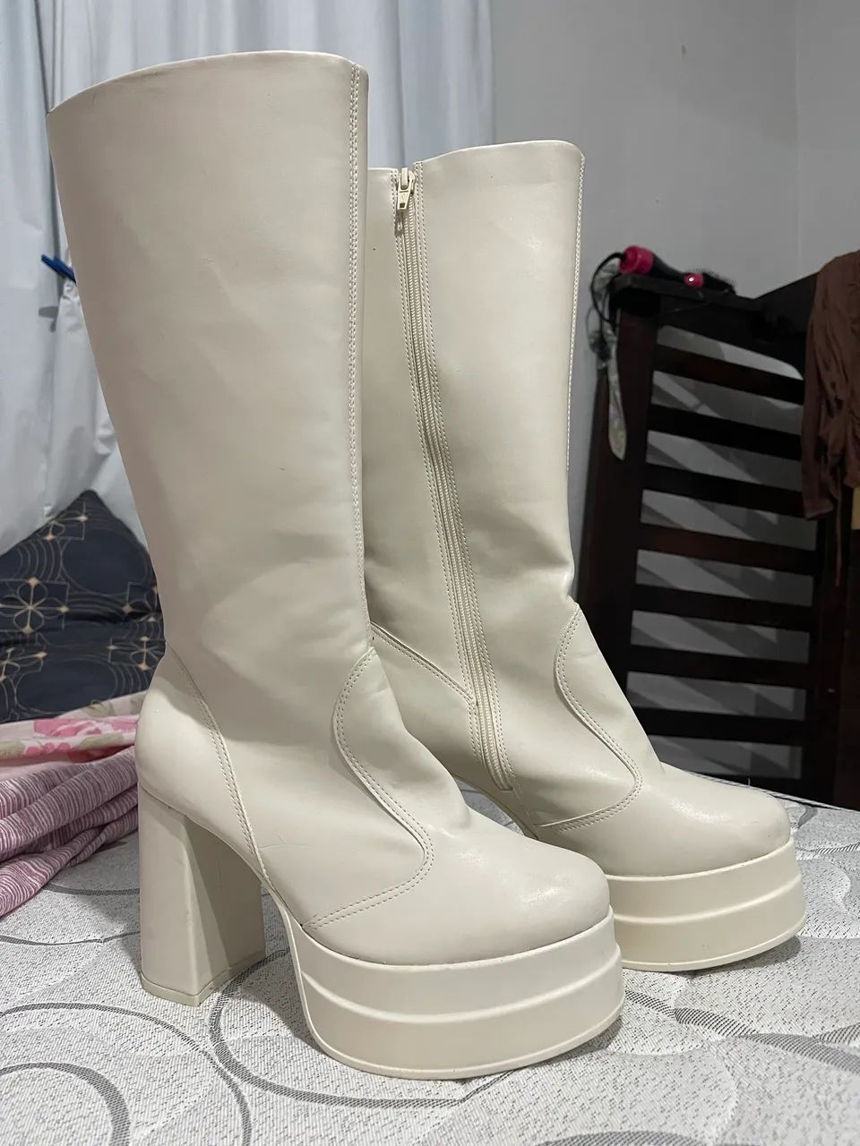 Botas