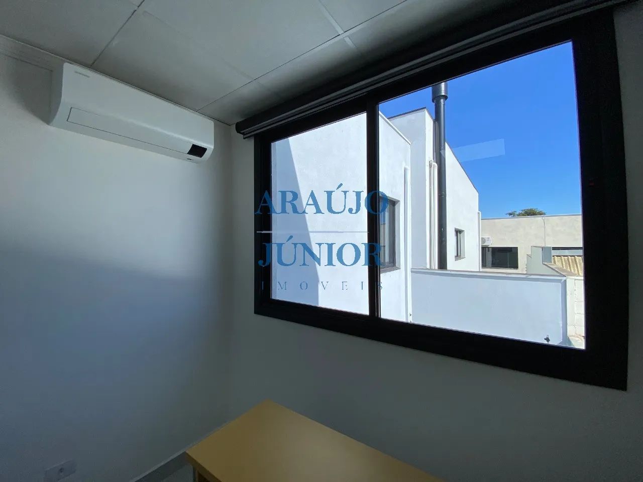 Sala Comercial para Locação em Santa Bárbara D'oeste-SP - Jardim Fernando Mollon: 1 Sala, 