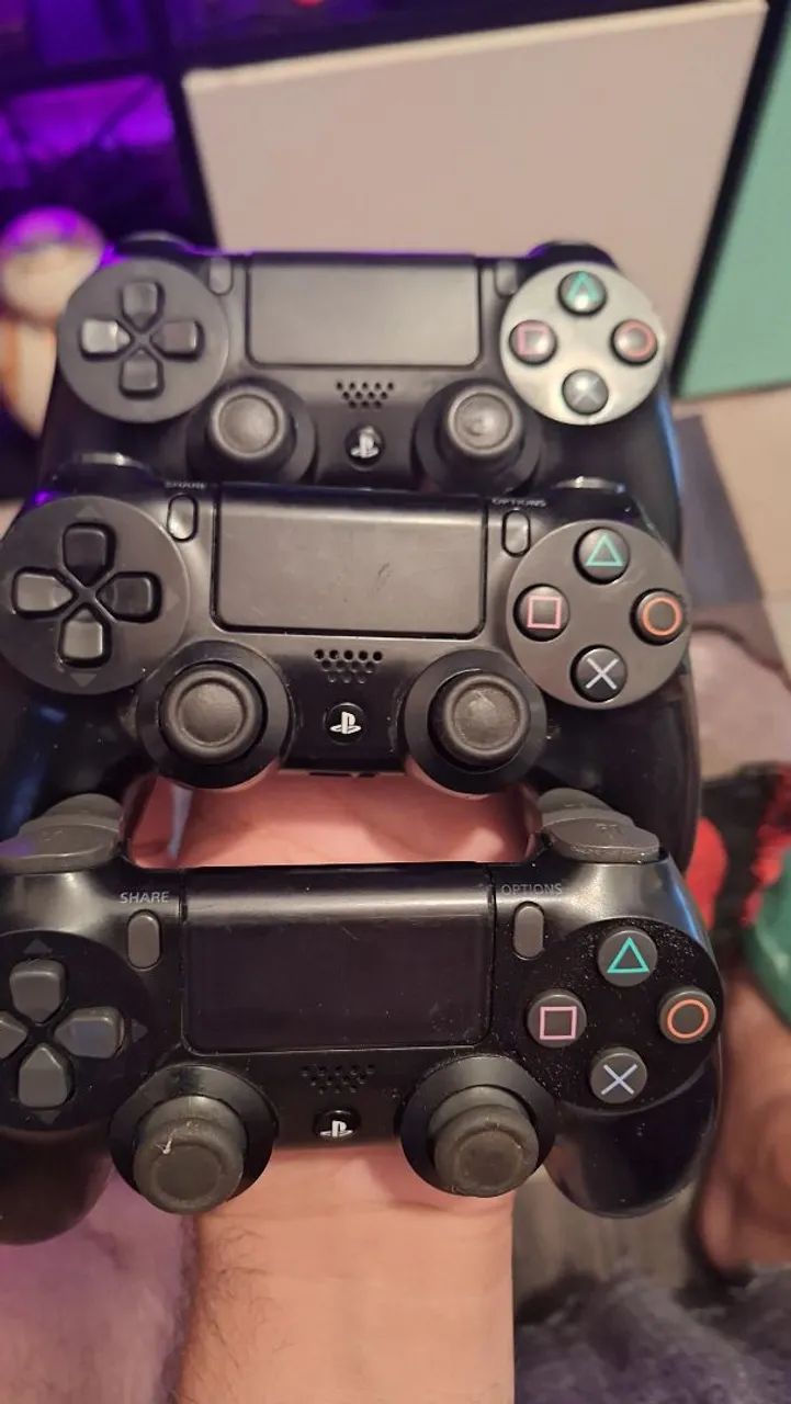 3 controles de PS4 original barato - Foto 2