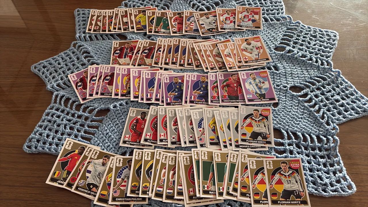 Vendo Legends - figurinhas extra stickers originais panini 
