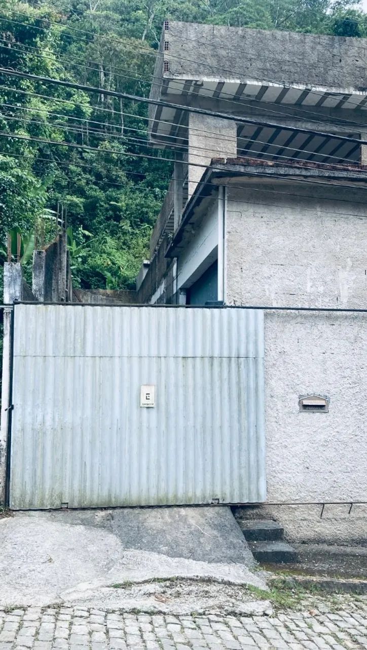 Vendo galpão com casa em anexo 