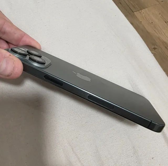 Iphone 15 Pro Max - Foto 2