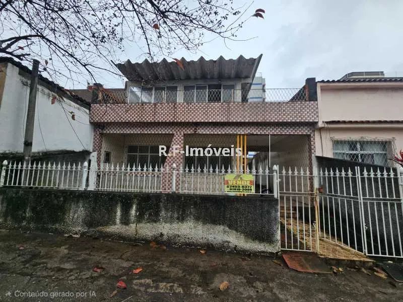 Casa de rua : Linear / Residencial / Vila Valqueire