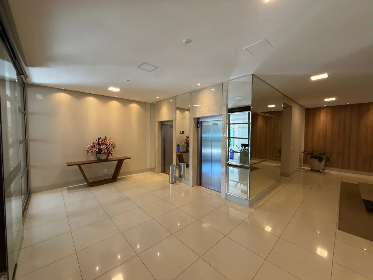 Apartamento com 4 Quartos e 176 m² na Zona 7 - Maringá/PR - Foto 3