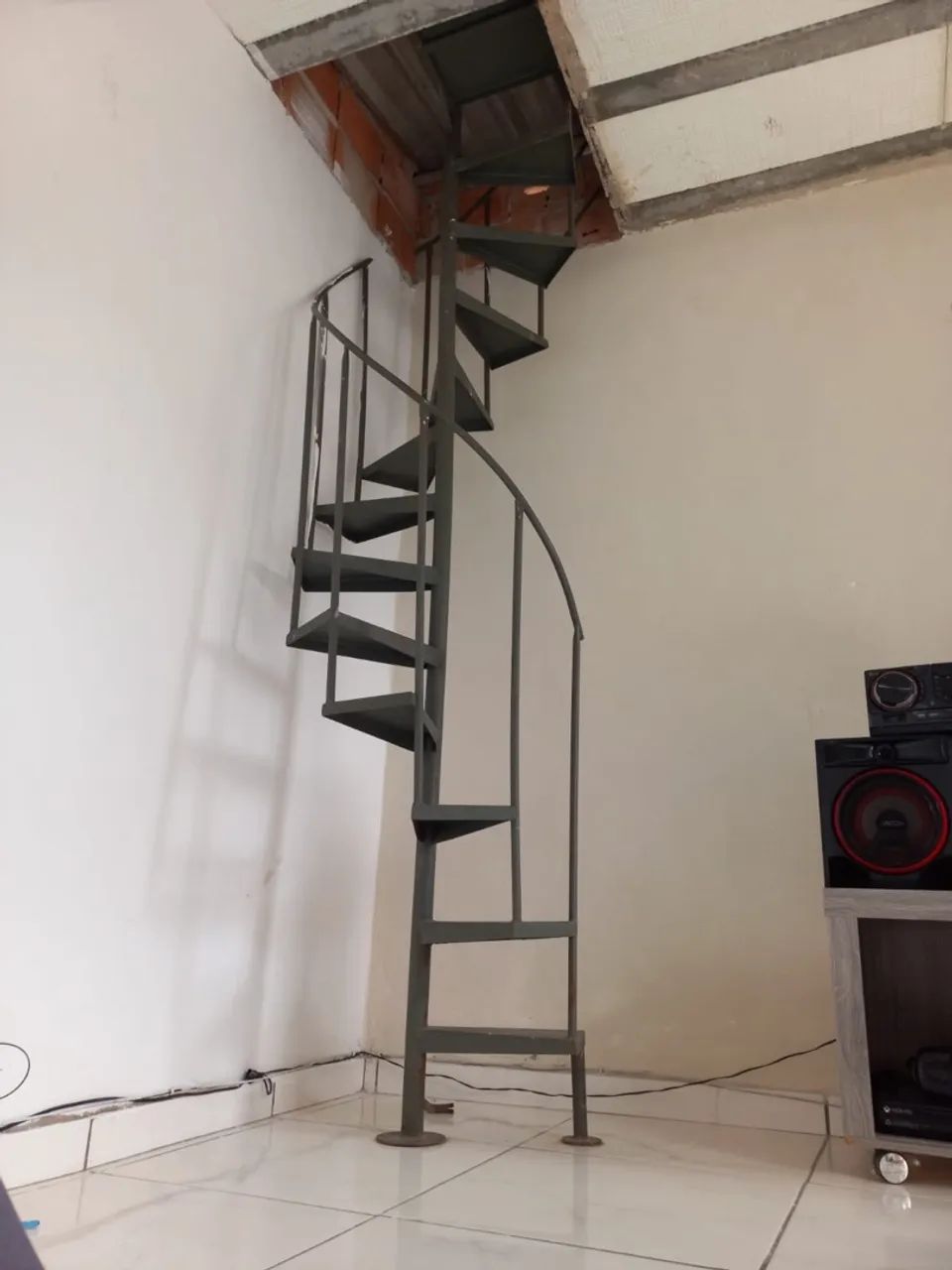 Escada caracol de ferro 