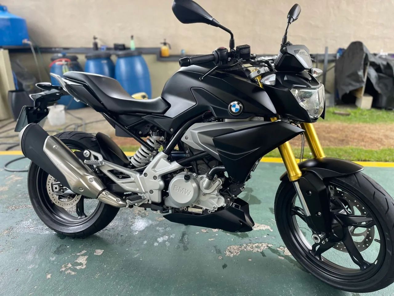 BMW G310R 