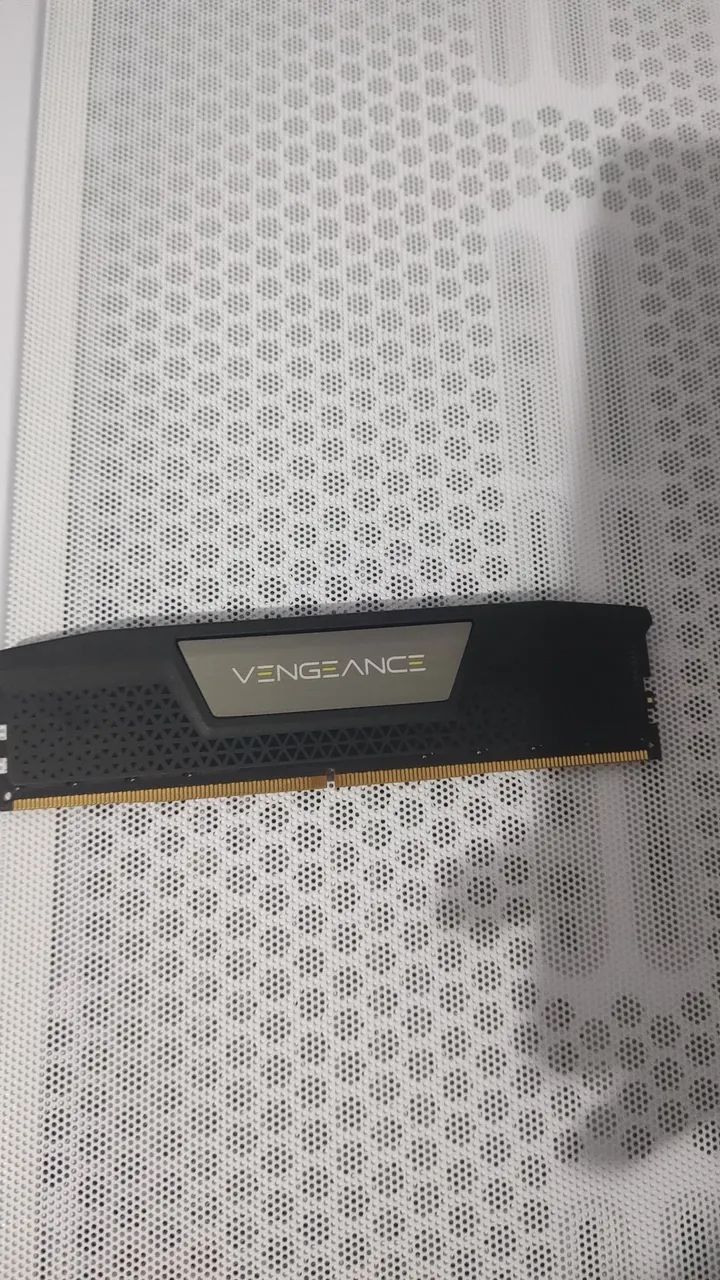 Memória Ram Corsair Vengeance 32gb 5600mhz e cl40 - Foto 3