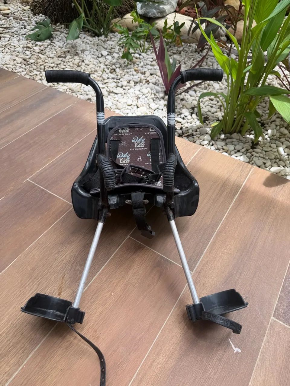 VENDO CADEIRINHA PARA BICICLETA - Foto 2