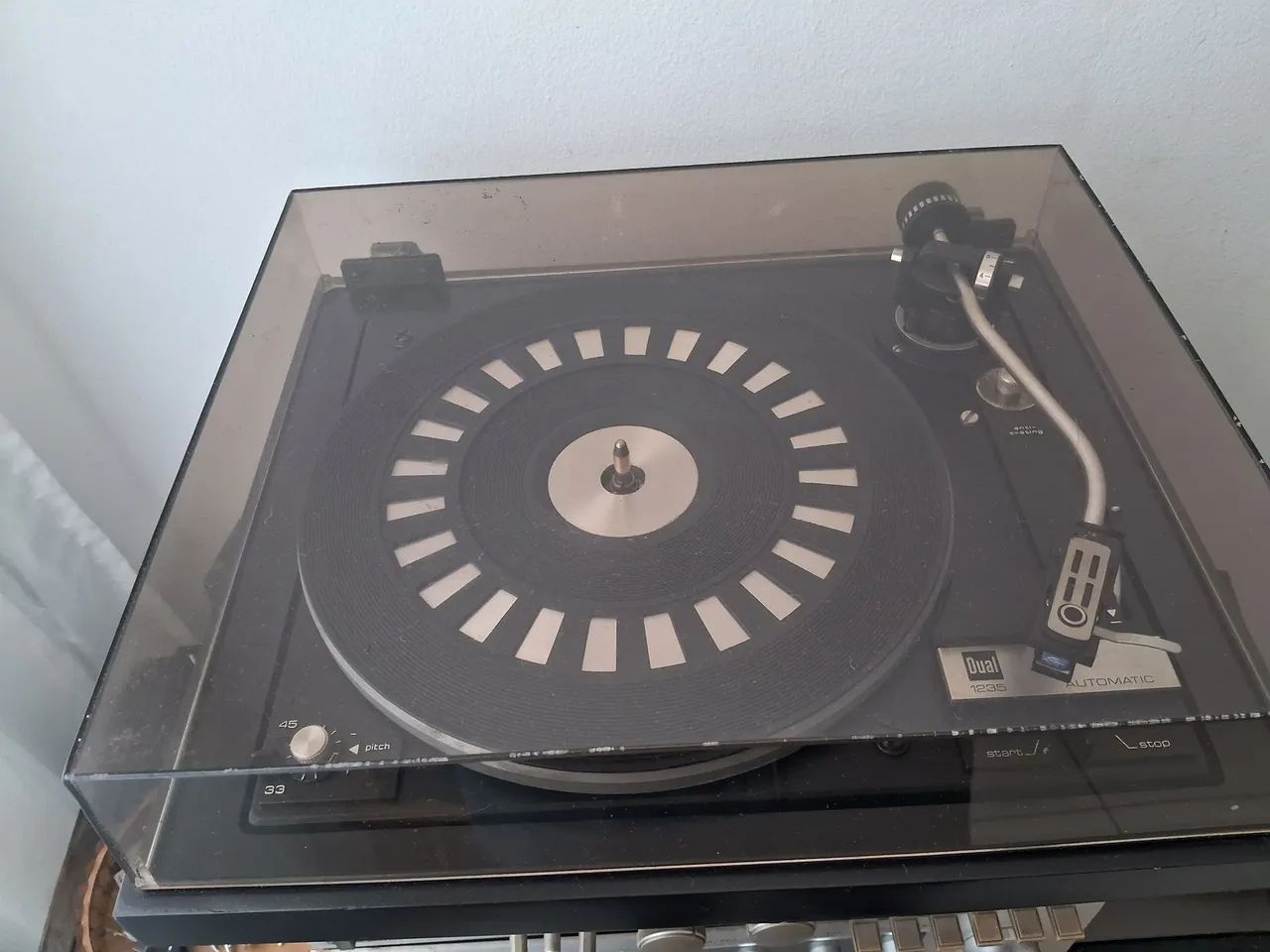 Toca Discos Gradiente 1235