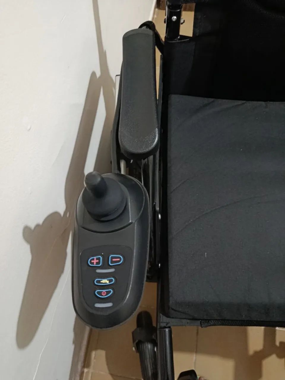 Cadeira de rodas elétrica  - Foto 2
