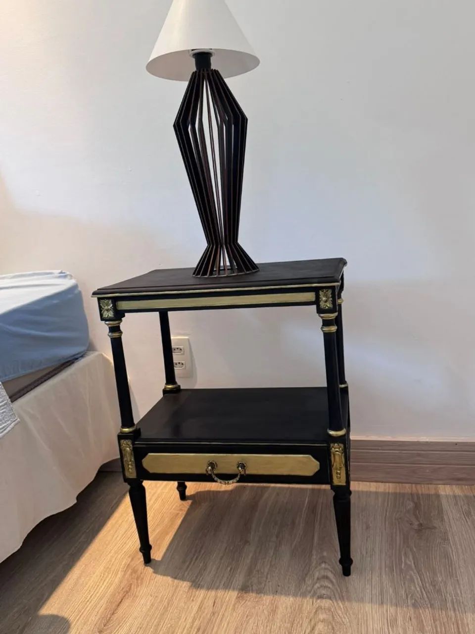 Par de mesa cabeceira Luís VXI  - Foto 3