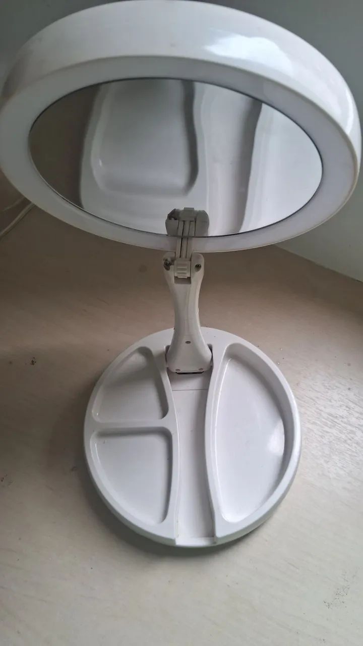 Espelho com led para maquiagem - Foto 2