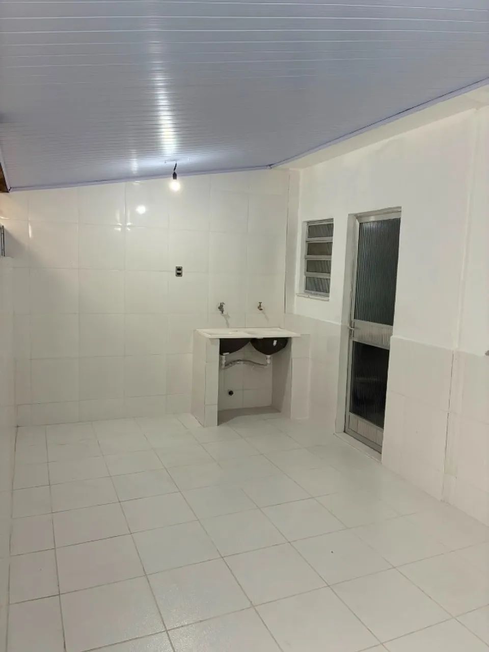 Casa Galo Branco - Oportunidade única REFORMADA - Foto 2