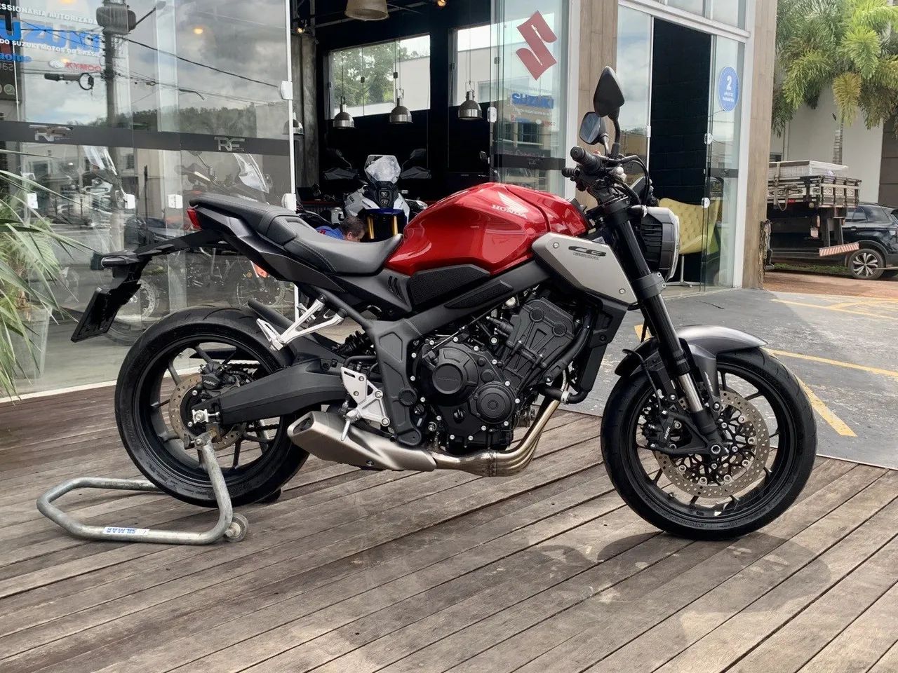 Honda Cb 650r 2024 - Foto 3