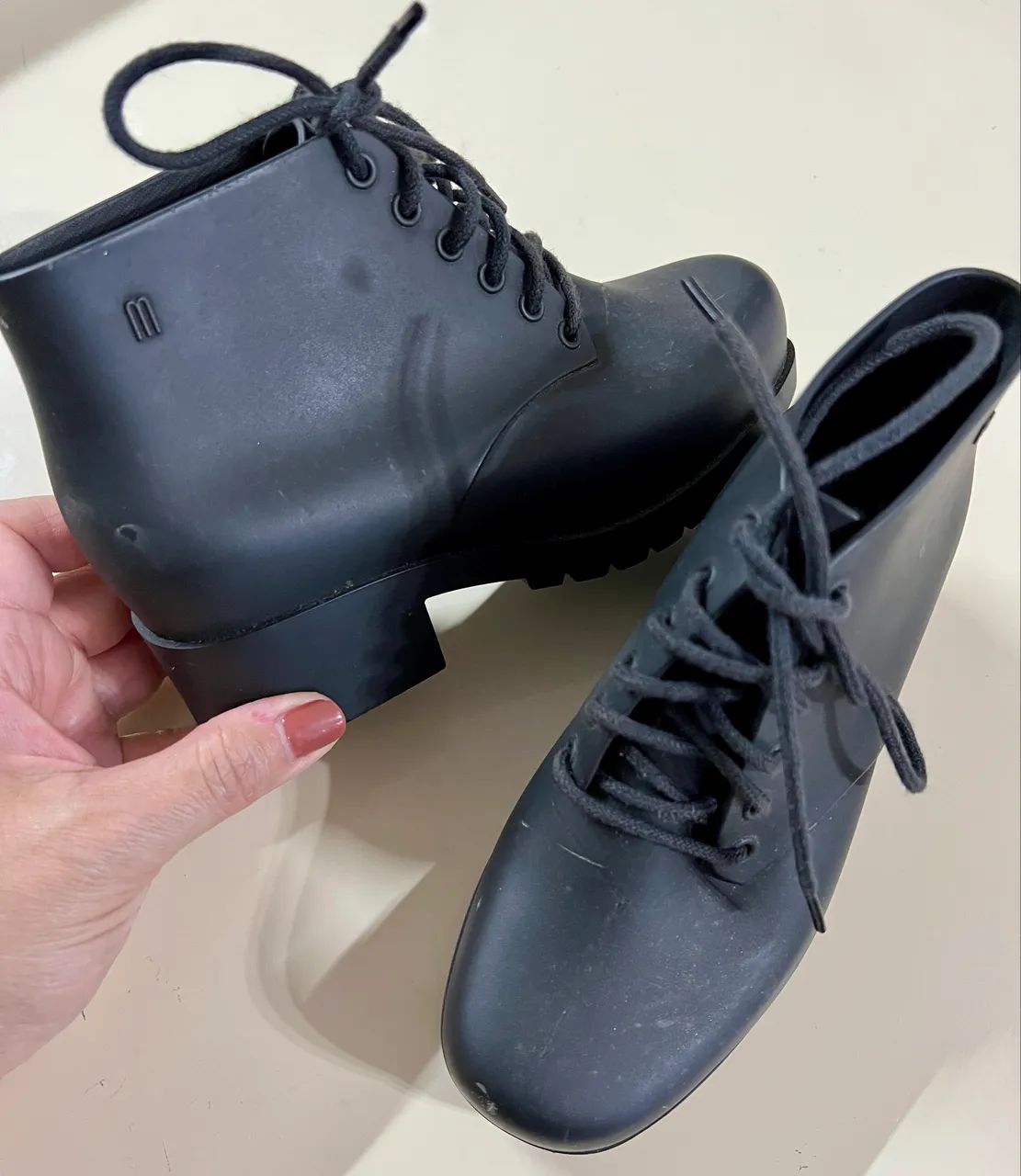 Mini Melissa Bota Preta.