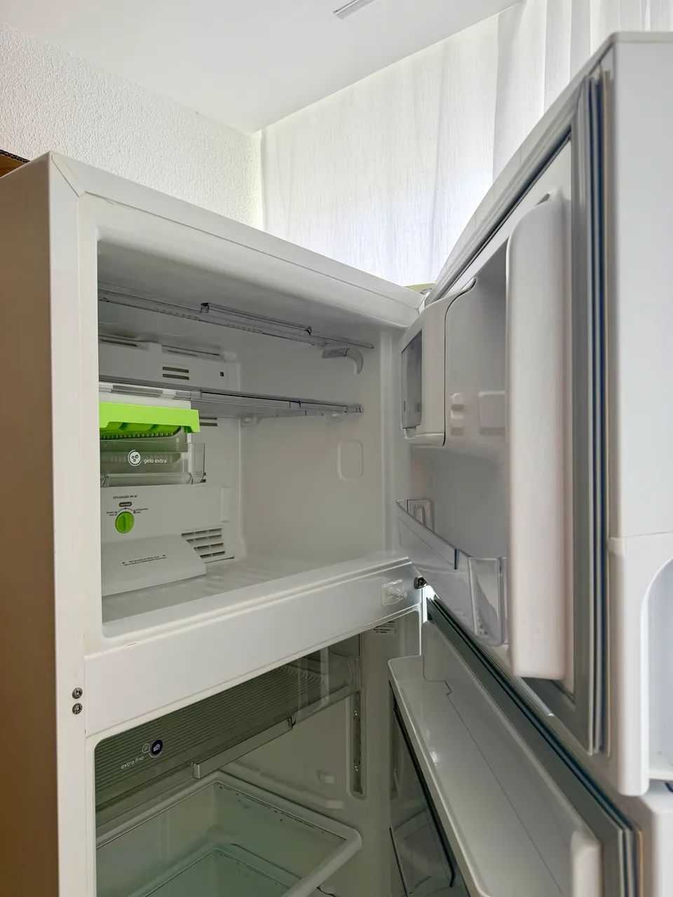 Geladeira 405L com Painel Touch - Foto 4