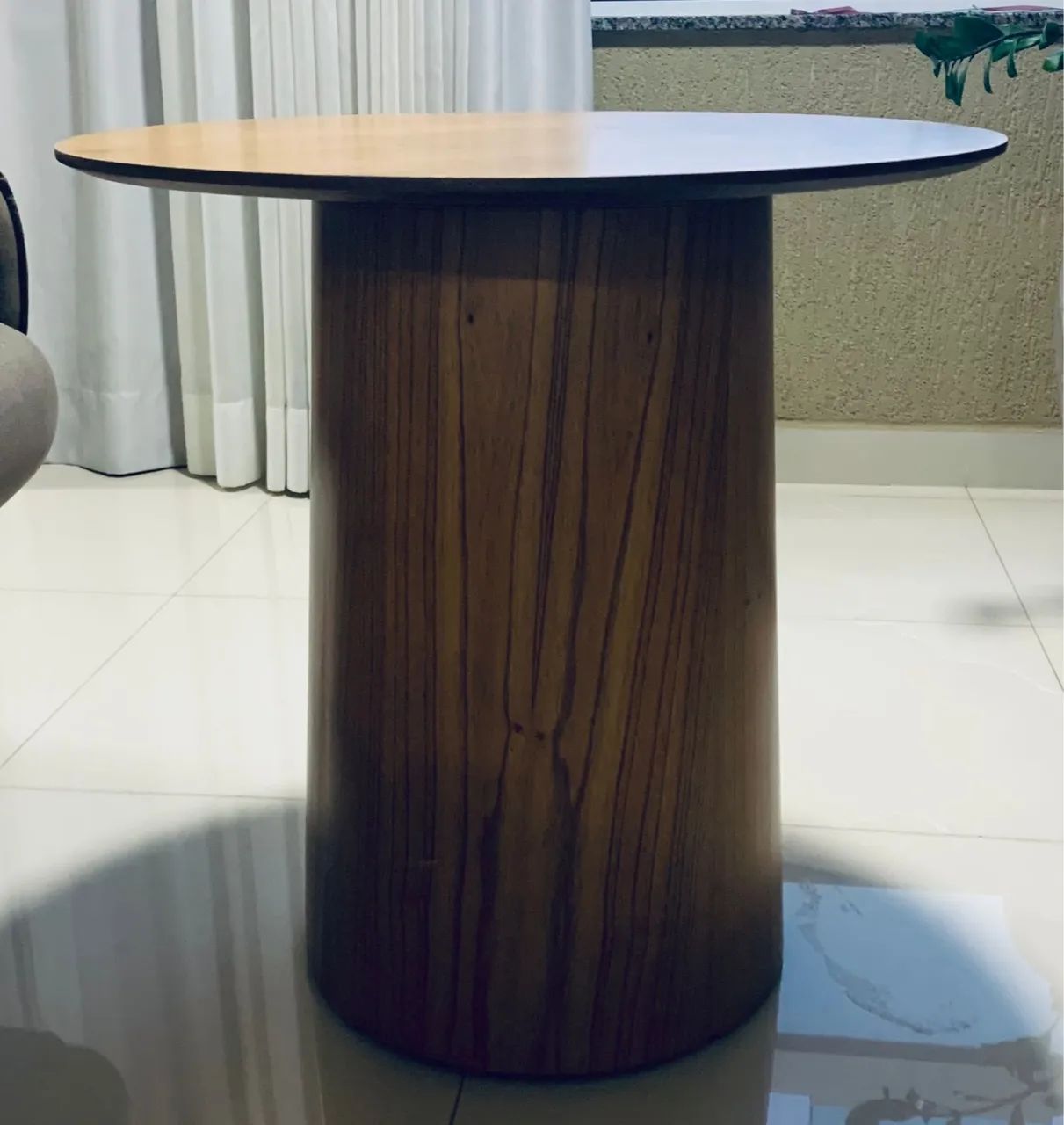 Conjunto com 2 Poltronas + Mesa Lateral - Foto 3