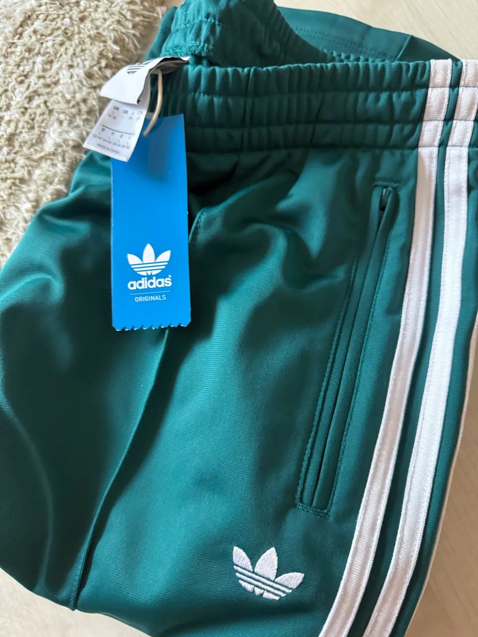 Adidas calça Firebird TAM G verde NOVA - Foto 3