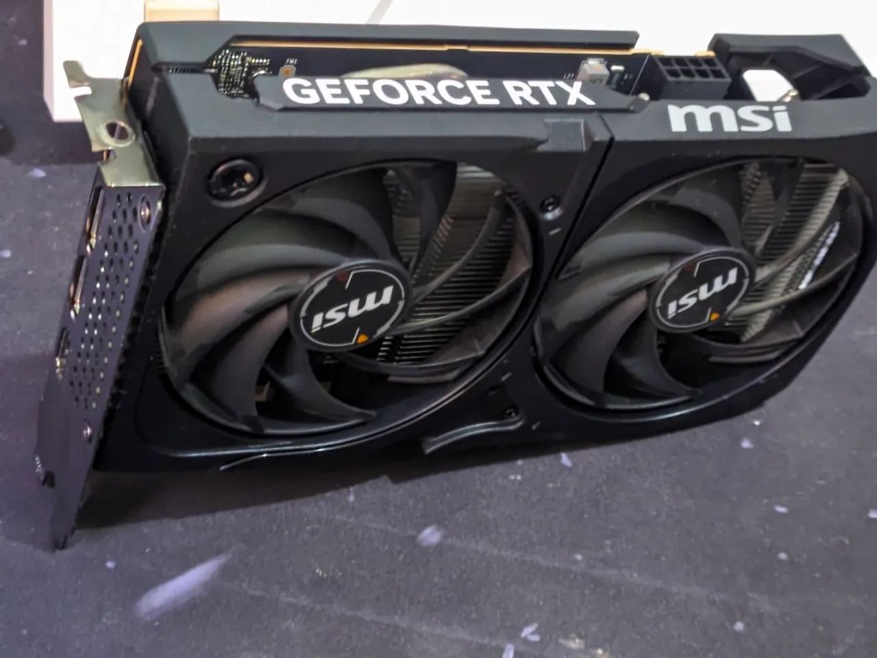 Placa de vídeo RTX 5060 8GB MSI Shadow 2x OC - Foto 4
