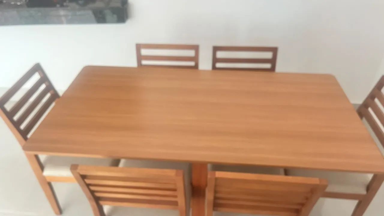 Mesa nova de madeira 