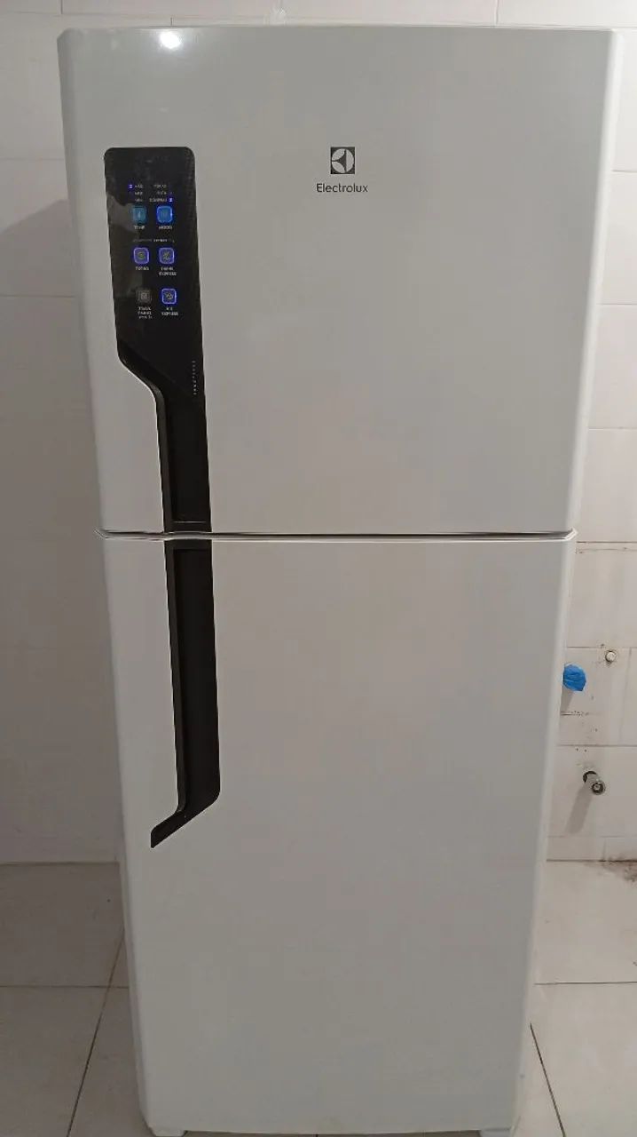 Geladeira Eletrolux 431 litros