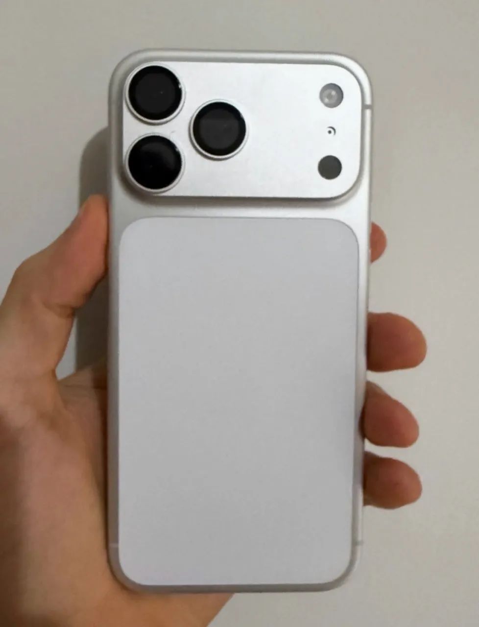 iPhone 17 Pro Max branco 2 meses de uso!!  - Foto 3