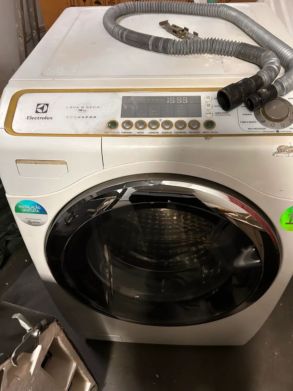 Máquina lava e seca 