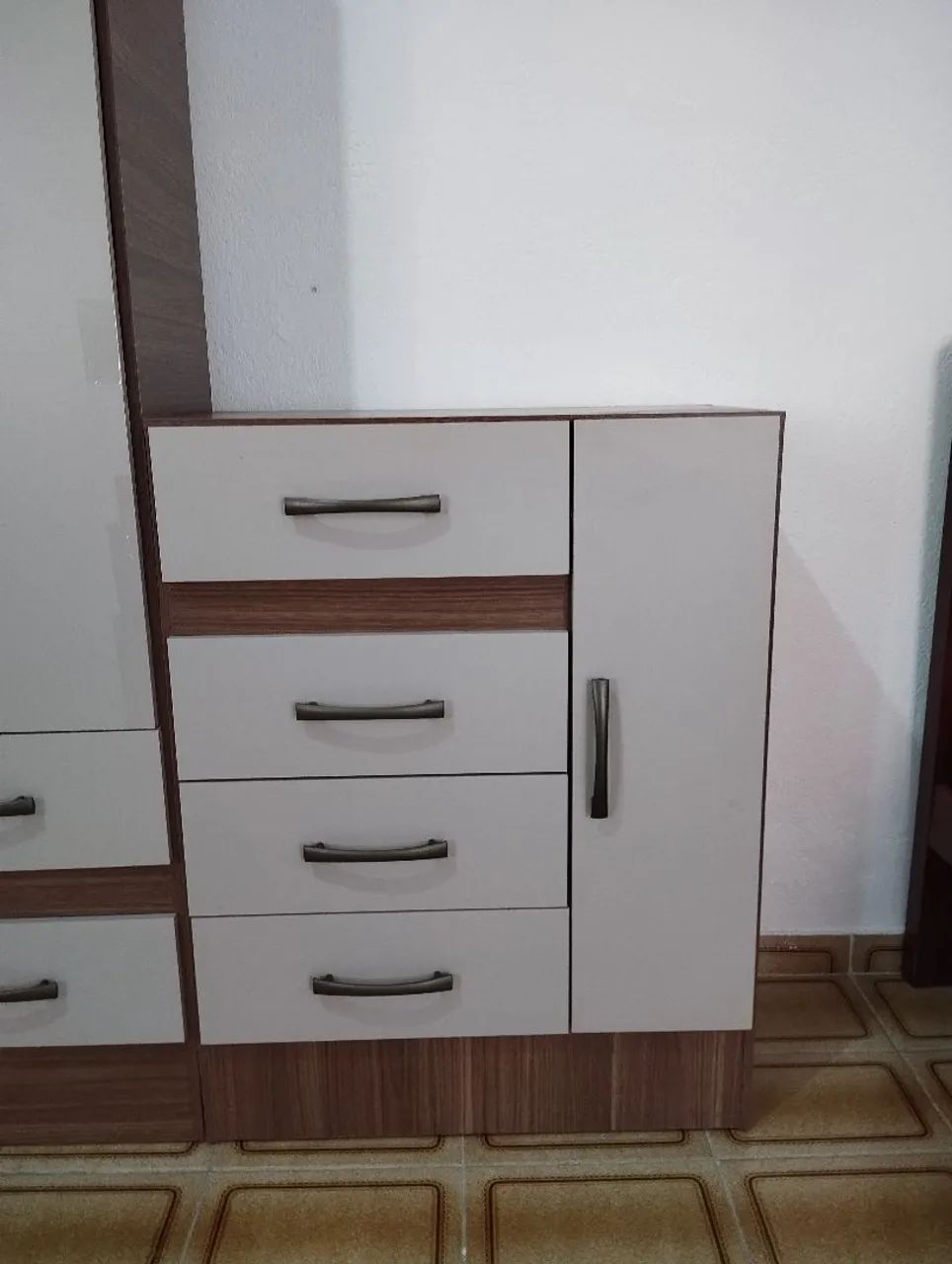 Guarda roupas e Cômoda Conjunto Novo  - Foto 3