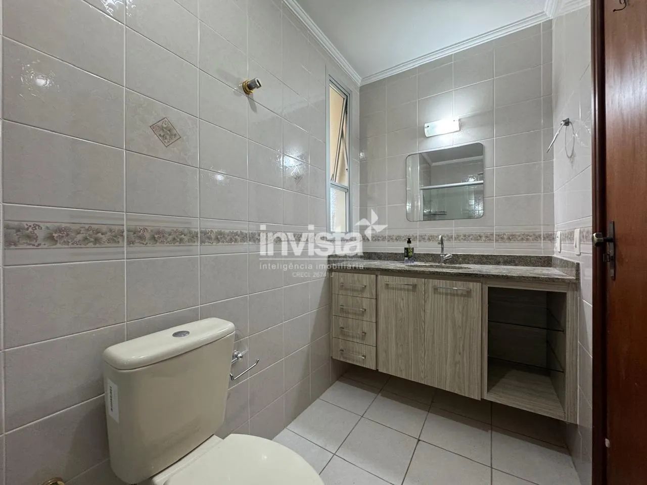 Apartamento 2 Dormitórios com Varanda para Alugar na Pompéia em SANTOS - Foto 9