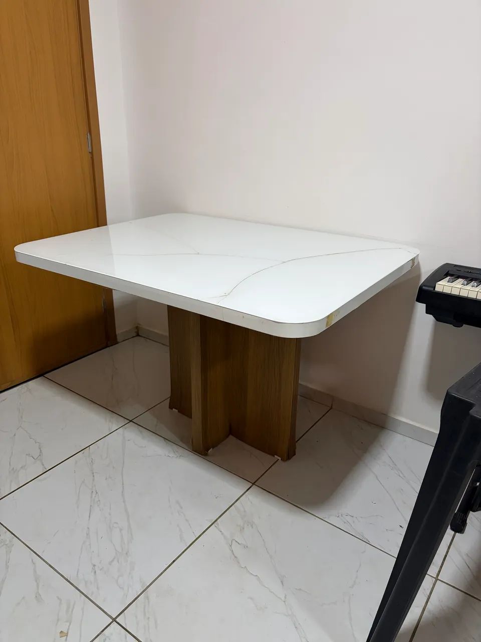 Glass Table65082642418179122