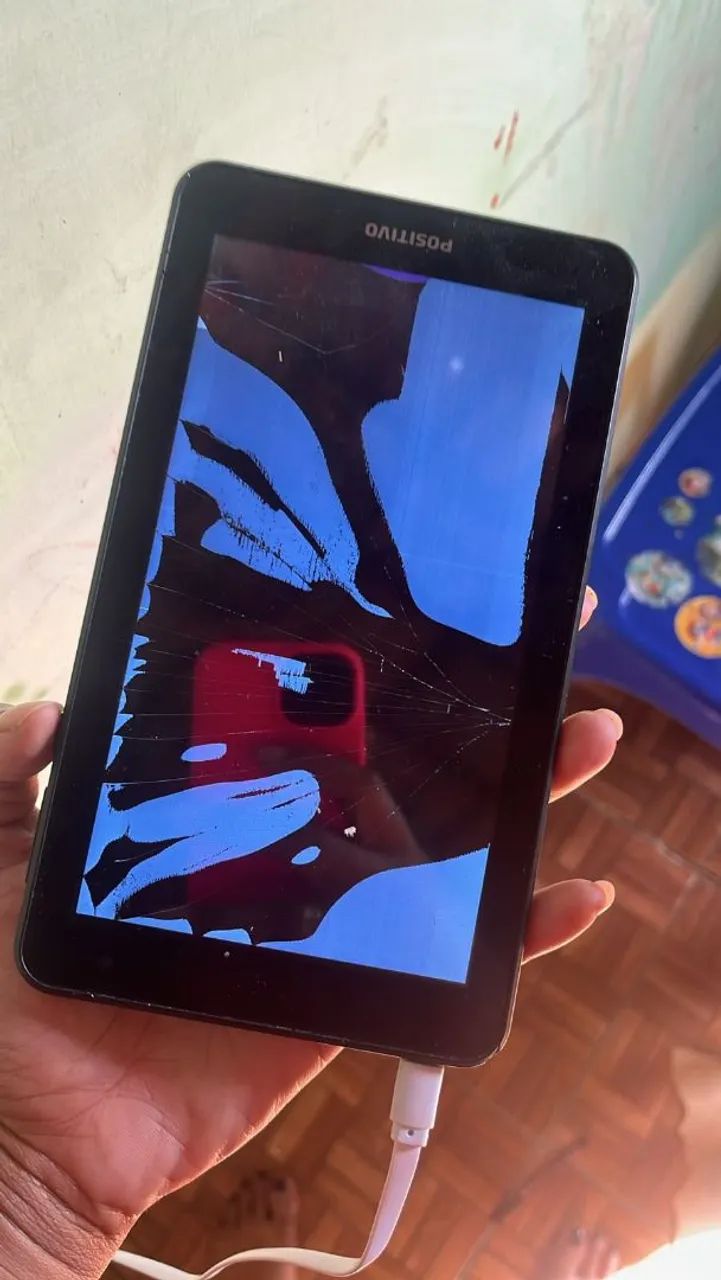 Tablet Positivo Vision Tab 7 Minions ( TELA QUEIMADA )  - Foto 4