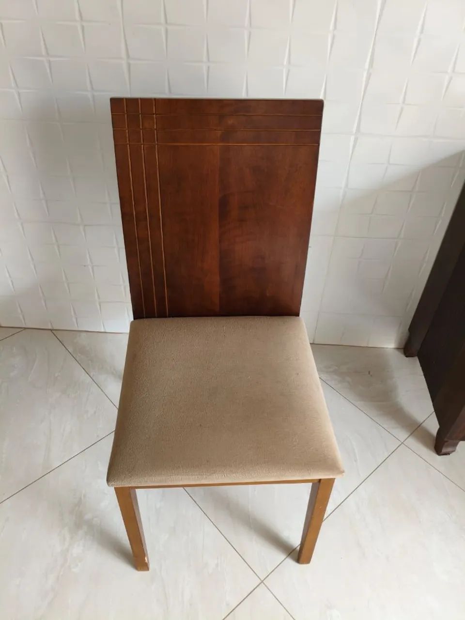 Mesa de jantar (base de madeira com tampo de vidro) - Foto 3