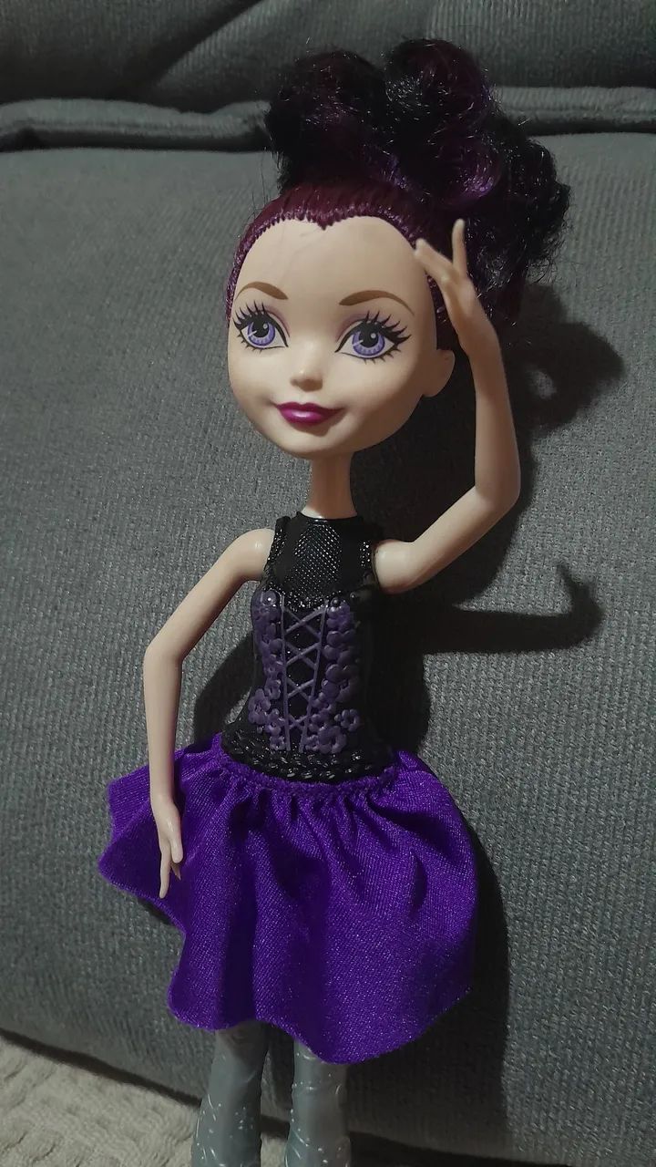 Raven Queen e Apple White, Ever After High - Foto 3