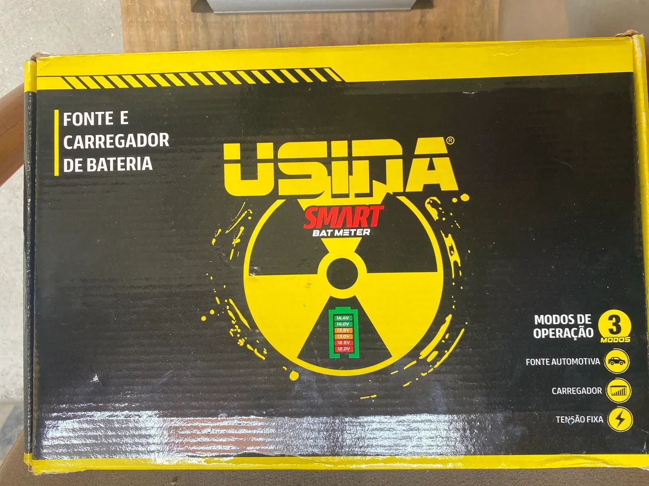 Fonte é carregador de bateria 