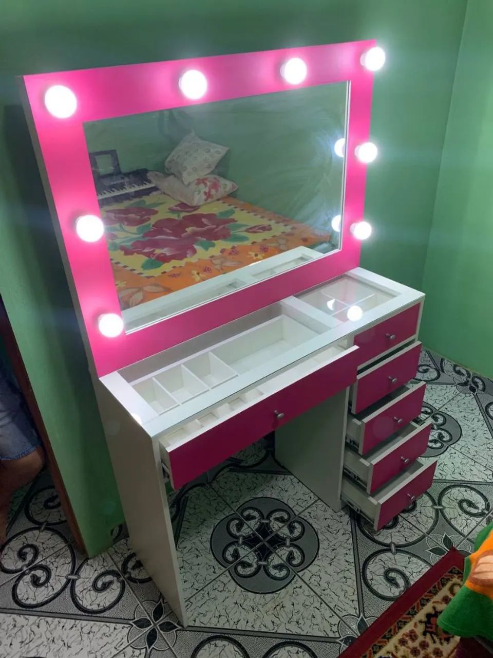 PENTEADEIRA CAMARIM PERSONALIZADAS  - Foto 4