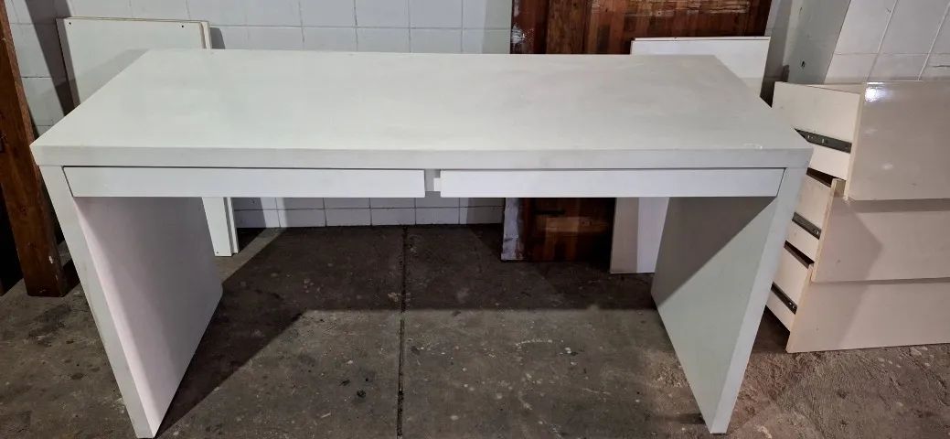 Mesa em MDF branco para estudo ou trabalho - Foto 3