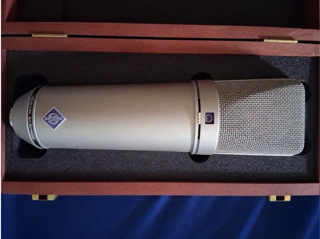 Microfone condensador Neumann U 87 AI