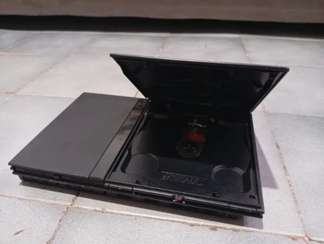 Playstation 2 Slim Console Destravado com controles e jogos - Foto 2