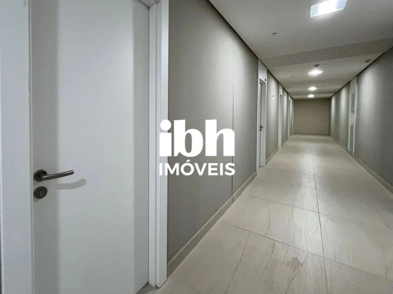 Conjunto de Salas para Alugar  82m², 3 Banheiros, 2 Vagas  Vale do Sereno - Foto 3