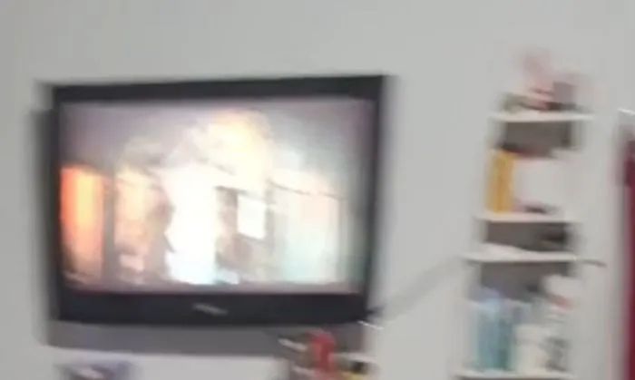 Tv 32 com defeito  - Foto 2