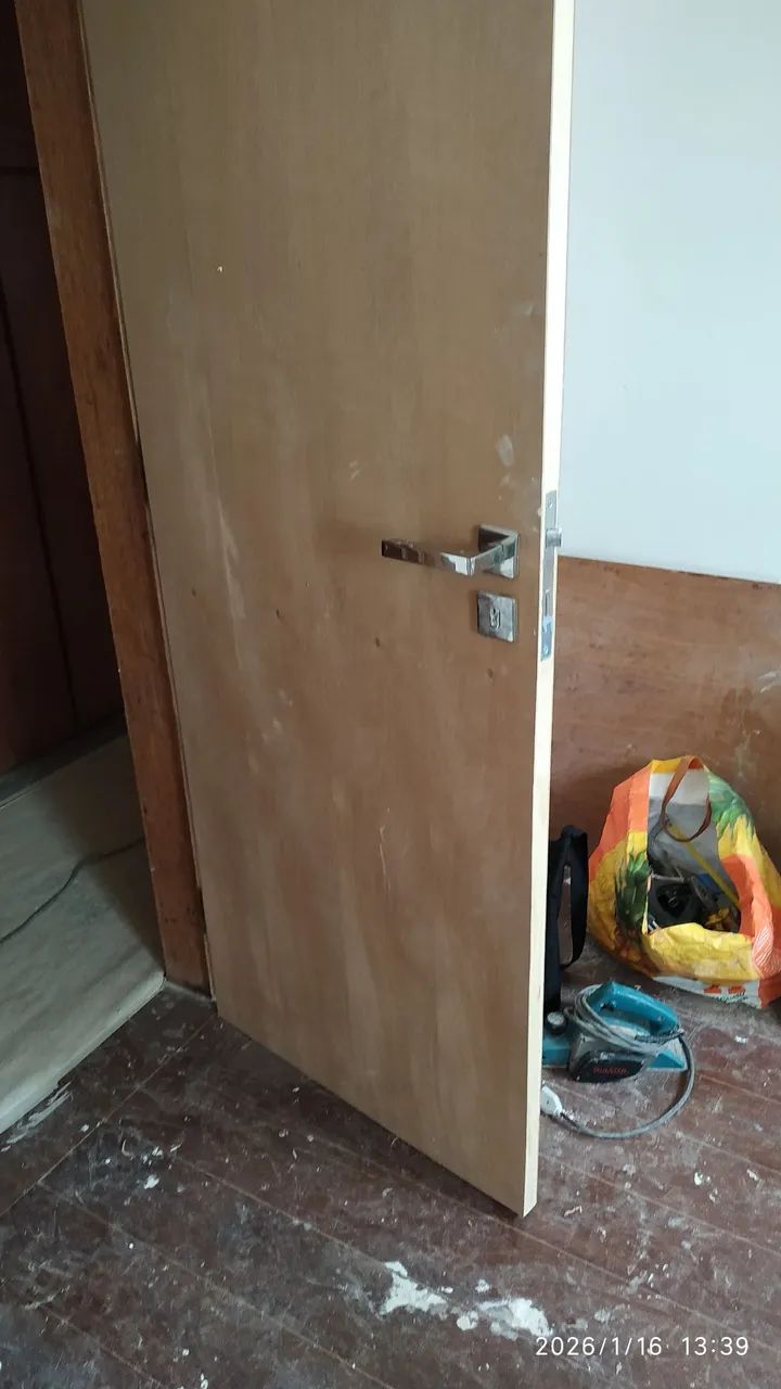 Marceneiro instalação de portas  - Foto 3