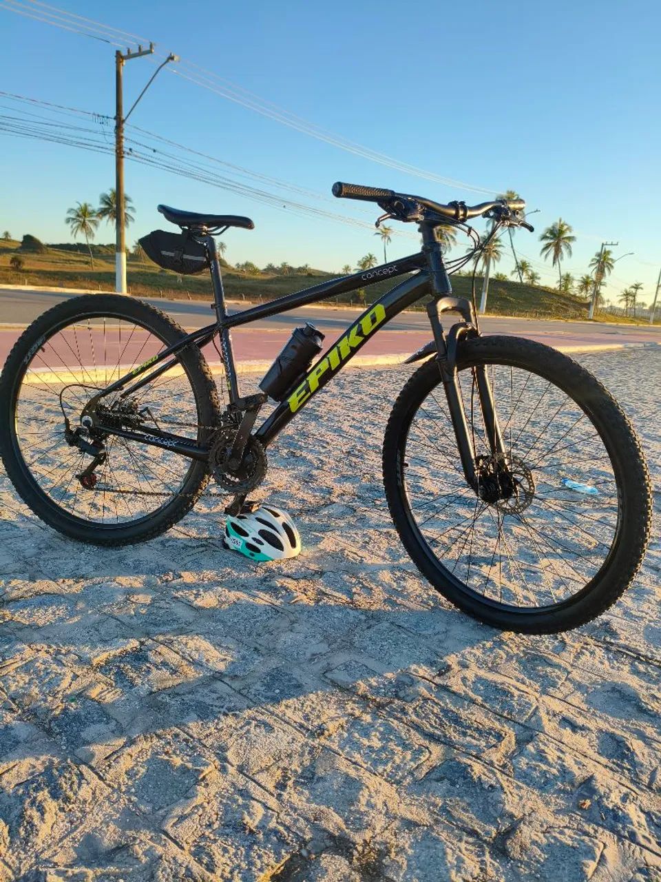 Bicicleta aro 29 com câmbio Shimano - Foto 5