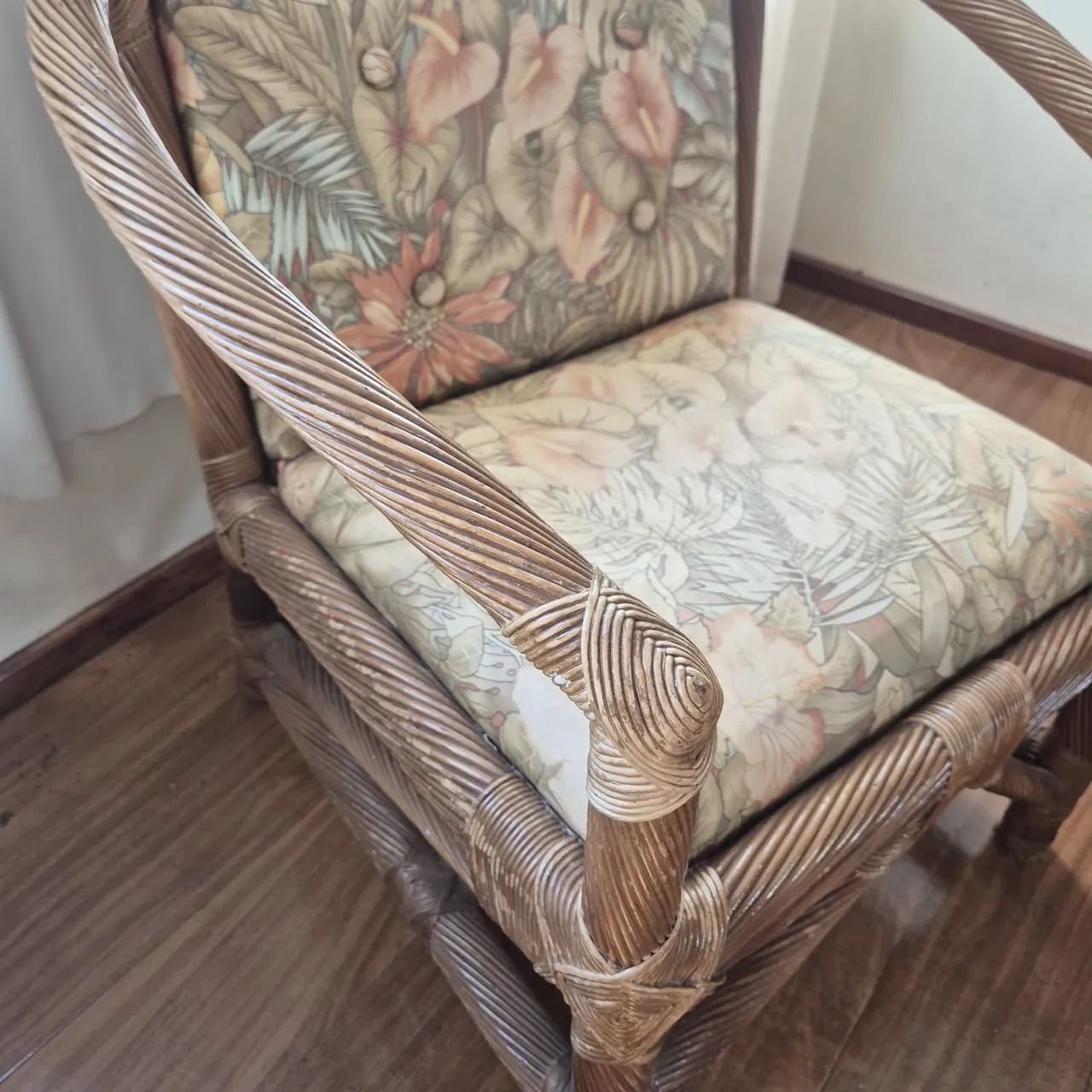 Cadeira Ratran estofada  - Foto 5