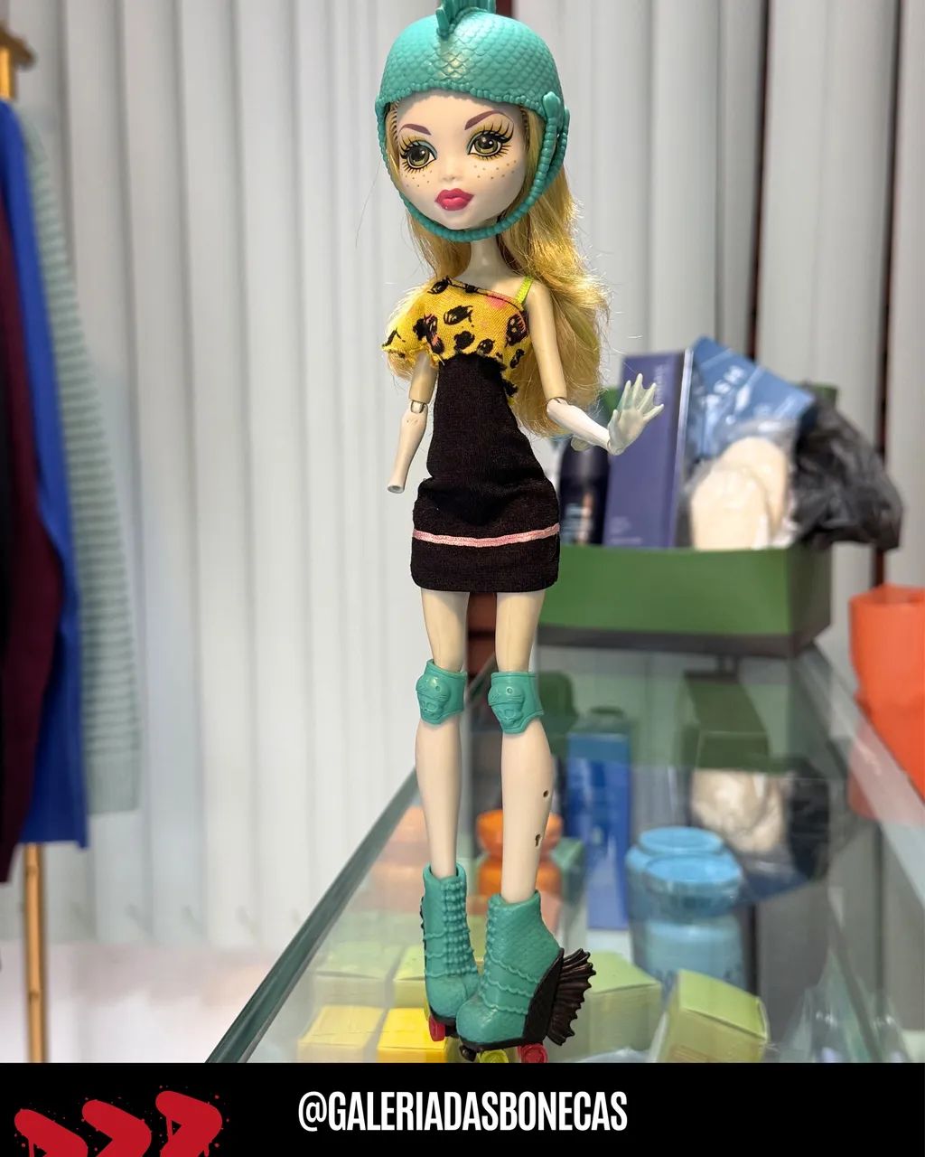 Boneca Monster High Lagoona Roller Maze - Foto 4
