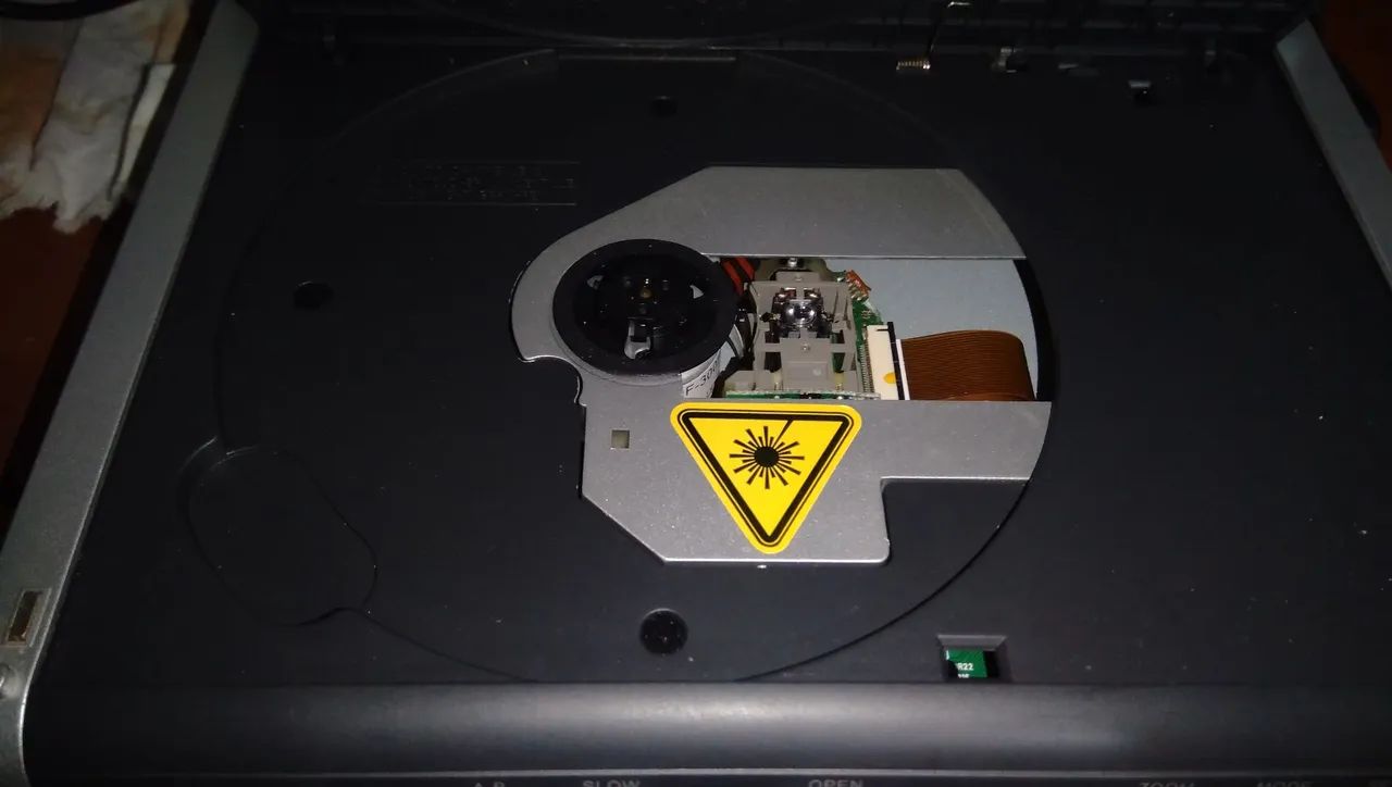 Leitor de DVD Powerpack com Tela de 7 Polegadas Multi vídeo Vídeo Carregador Leia Zn Sp - Foto 3