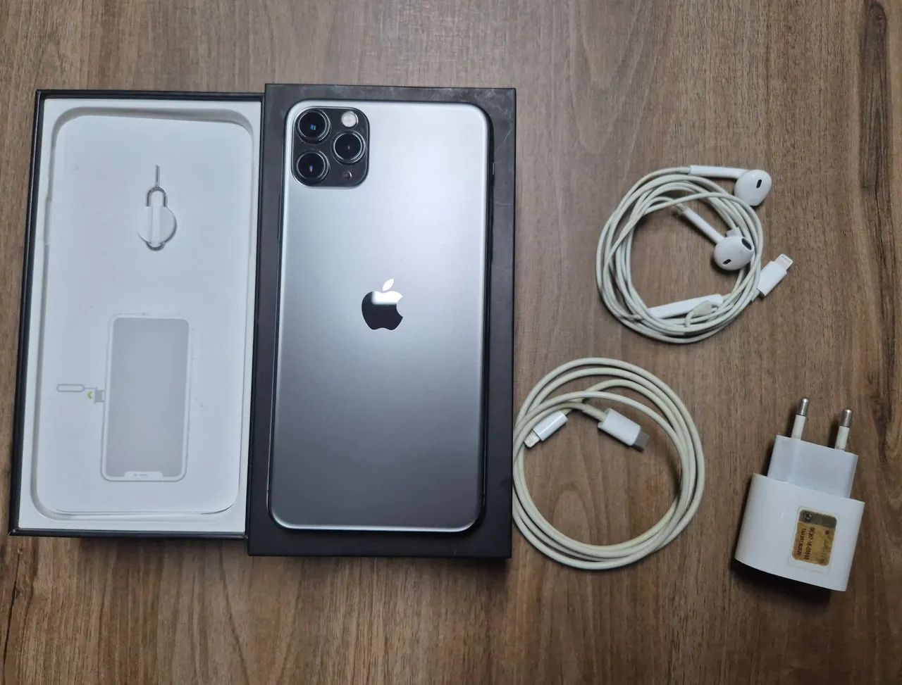 IPHONE 11 PRO MAX 64GB - Celulares e Smartphones - Parque 10 de