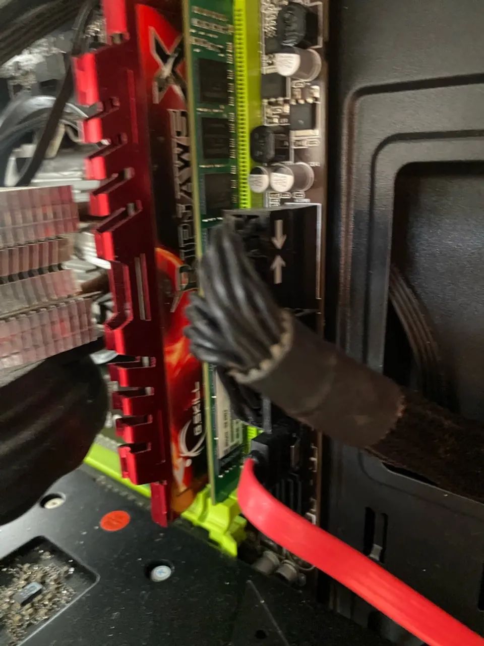 Pc game top já com a mesa