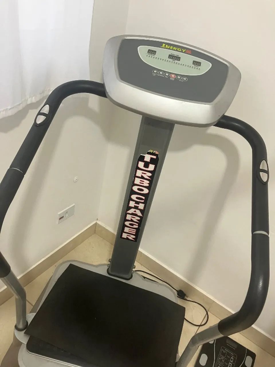 Plataforma vibratória 