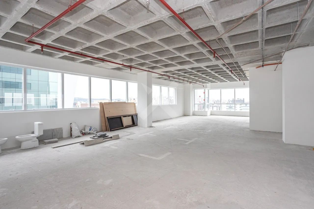 Sala comercial para compra ou locação no bairro Petrópolis - Foto 5